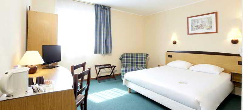 Campanile Katowice Hotel Bagian luar foto